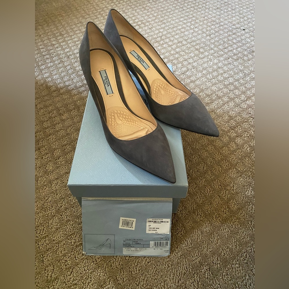 Prada Camoscio Kitten heels 40.5